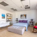 Downtown Spacious Loft Apartment Just 3 Minutes From City Centre