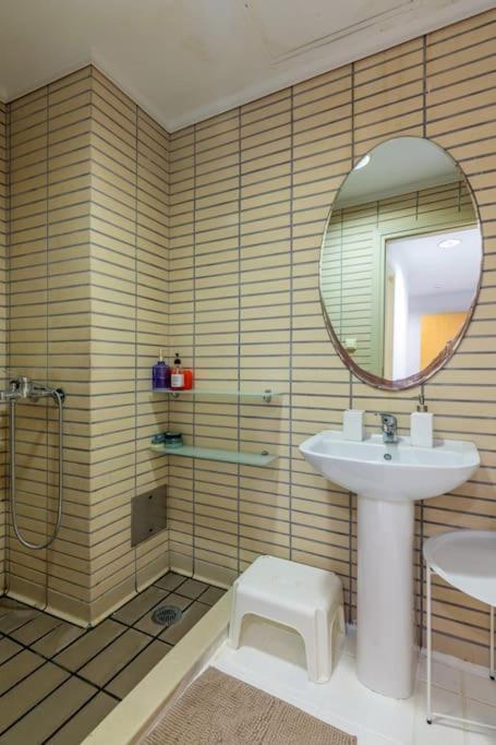 Downtown Spacious Loft Just 3 Minutes From Centre Appartement Héraklion